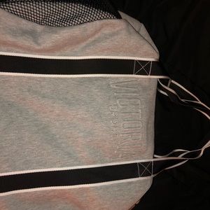 A Victoria sport gym bag.